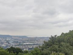-灵岩山风景区