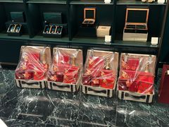 -上海半岛酒店·半岛精品店