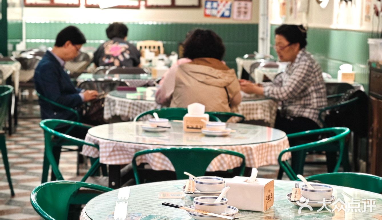 老板太懂上海人了，那么经典的菜这里都有！