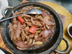 石锅黑椒牛柳条-东方御宴海鲜酒楼(棕泉酒店)