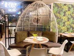 -Oasis Bar & Grill