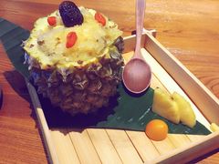 傣味菠萝饭-云海肴·汽锅鸡·云南菜(天津国金汇店)