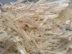 -运气牛自助酱大骨火锅(南京东路店)
