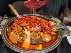 -辣尚瘾·烤鱼·新川菜(牡丹园直营店)