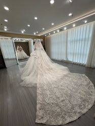 -乔伊婚纱