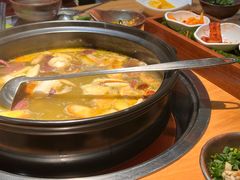 -一朵菌·野生菌探索家火锅(南亚店)