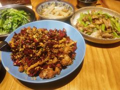 -十三式重庆江湖菜(金茂览秀城店)