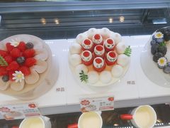 -花花卷卷·鲜食蛋糕(静安久光百货店)