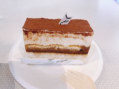 -Dough&Joe团憩(瑞虹天地月亮湾店)