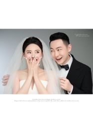 -雪中彩影婚纱摄影·微光艺术中心