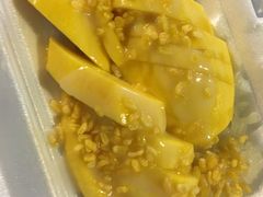 -芒果糯米饭摊子