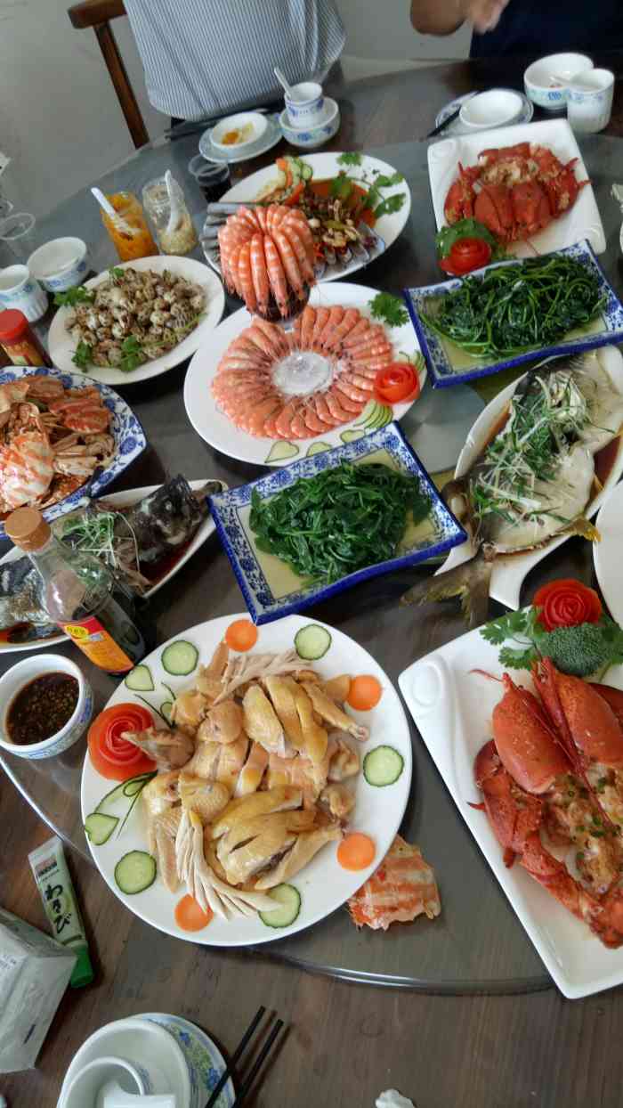 川味鲜海鲜大排档-"住在海棠九号 网友各种吐槽酒店饭菜又贵.