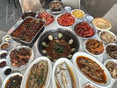 -丹水桥地锅鱼·翘嘴鲌·地方特色全鱼宴(丹江口大坝店)