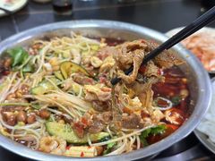 -周良天山牛杂城(天山路总店)