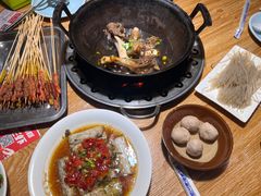 -茸梅路右拐龙虾-农家菜(松江店)
