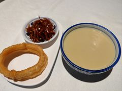 豆汁配焦圈-北平楼·烤鸭·北京菜(牡丹园店)