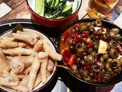 -虾弄弄海派小龙虾·牛羊蝎子火锅