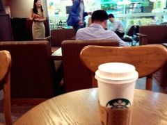 -星巴克臻选(南京金茂览秀城店)