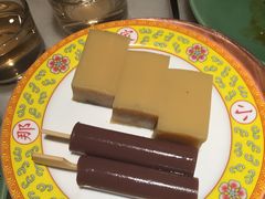 豌豆黄和红豆糕双拼-那家小馆•北京菜•烤鸭(中关村店)