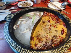 鸳鸯锅底-黄家码头老火锅(解放碑旗舰店)