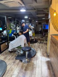 -青木造型HAIR·あおき髪を刈る潮人店