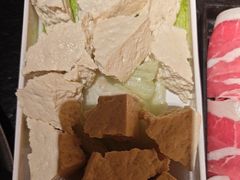 -晓宇重庆火锅(西安荟聚店)