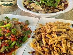 -小四川美食馆(幸福路店)