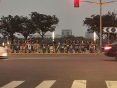 -龙美术馆西岸馆-停车场