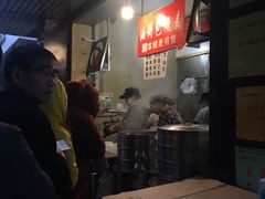大堂-家阳赵师傅油饼包烧麦(粮道街店)