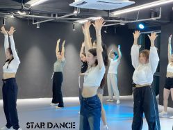 -STAR舞蹈工作室