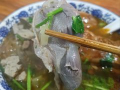 -叶新小吃店(来凤小区总店)