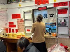 -柳州肥姨妈大骨螺蛳粉(万达中心店)