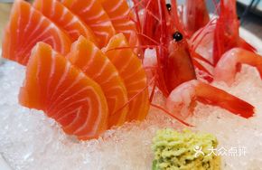 Sashimi Platter (7 Pieces)