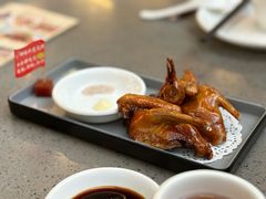 -郑猛记石岐鸽主题餐厅(长江店)