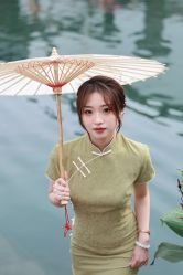 -一揽芳华汉服旗袍体验馆(拙政园店)