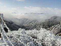 -牛背山