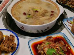 -土连锅·现熬养生汤锅(梁家巷店)