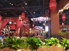 -老滇山寨•云南特色菜•地方菜•民族风情歌舞表演(金碧店)