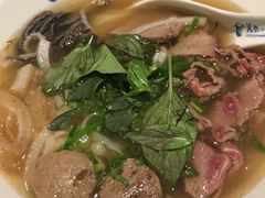 -美奈小馆·越南料理(中航城君尚购物中心店)