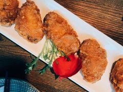 蛋黄翅中-童年小筑餐厅(申花路店)