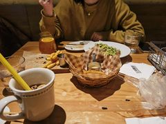 -三勾JJJ Burger&Coffee(梅溪湖店)