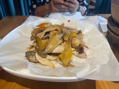 -头上红煨盐鸡·非遗院子餐厅