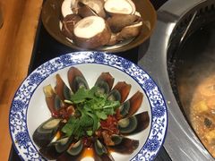 -锅来乐地锅鸡(安亭店)