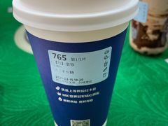 拿铁-瑞幸咖啡(新世界中心店)