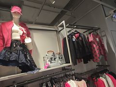 -唯品会(北京国瑞城店)