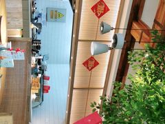 -蜜桃餐厅·伴山(湖滨商业街店)