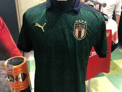 -サッカーショップKAMO(心斎橋店)