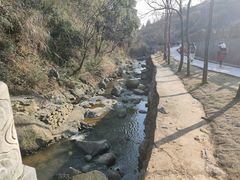 -梅岭月亮湾山体公园