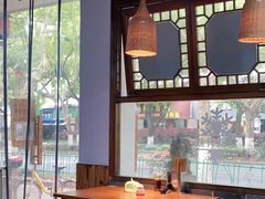 靠窗位-小狗面馆(河东路店)