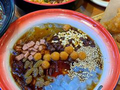-爆炸头阿姨小四川正宗川味小吃(无任何分店)